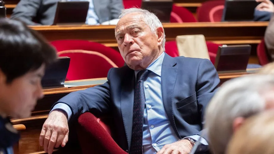 Mort de François Patriat : "Je perds un ami, un passionné de politique", les hommages locaux et nationaux se multiplient