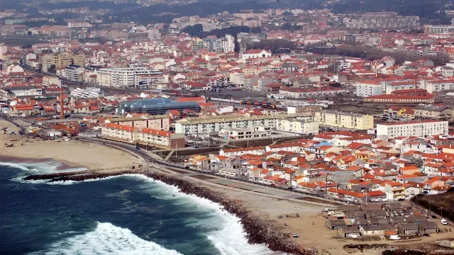 Banhos desaconselhados em quatro praias de Espinho por contaminação