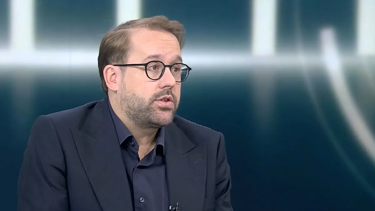 „Bas fühlte sich offenbar unter Druck gesetzt, den Trauerfall öffentlich zu machen“