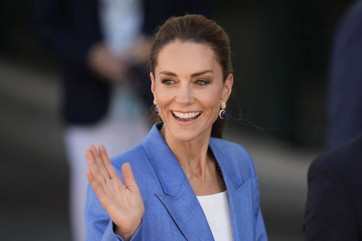 Kate makes private visit to hospital where she was treated for cancer