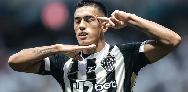 Atlético-MG deslancha no 2º tempo, domina e vence o Flu em Belo Horizonte