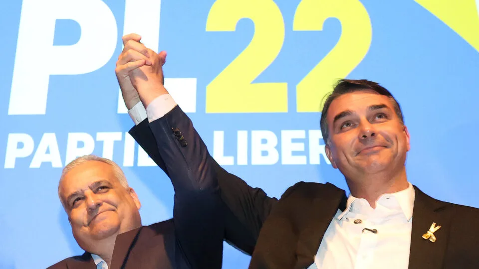 Erro de filiação no sistema do TSE trava registro da candidatura de Flávio Bolsonaro à Presidência