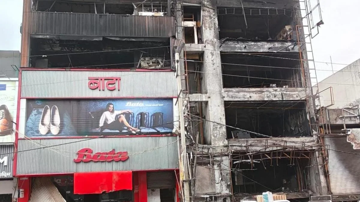 Fire guts electronics worth lakhs at multi-storey showroom in Delhi’s Janakpuri