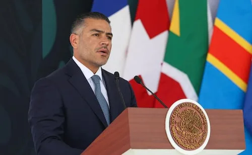 Poder de funcionarios es efímero, afirma García Harfuch; destaca viaje a Argentina para representar a México