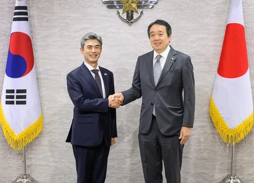 강신철, 주한일본대사 접견…"한일 국방교류협력 안정적 추진"