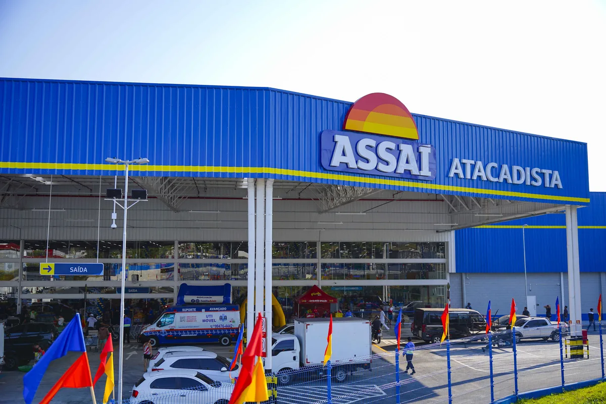 Rede de supermercados abre 145 vagas de emprego na Bahia; saiba como se inscrever