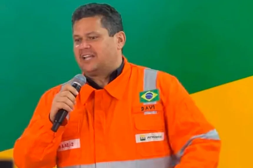Em Oiapoque, Davi comemora possível exploração de petróleo na Margem Equatorial