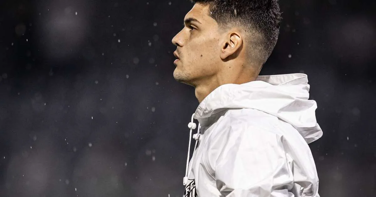 Goleiro do Santos gera confusão após provocar torcida do Vasco: "Que casa?"
