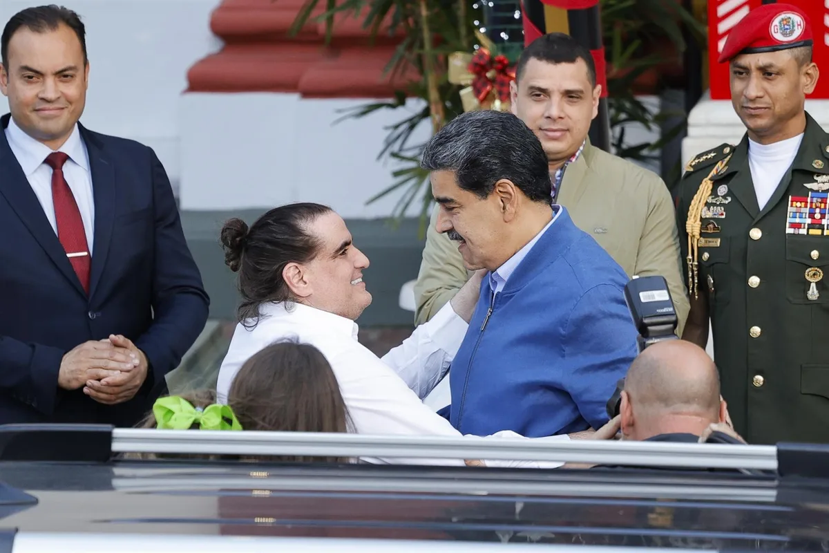 Detenido un hombre colombiano por su presunto rol en una red de soborno y blanqueo en el gobierno de Maduro