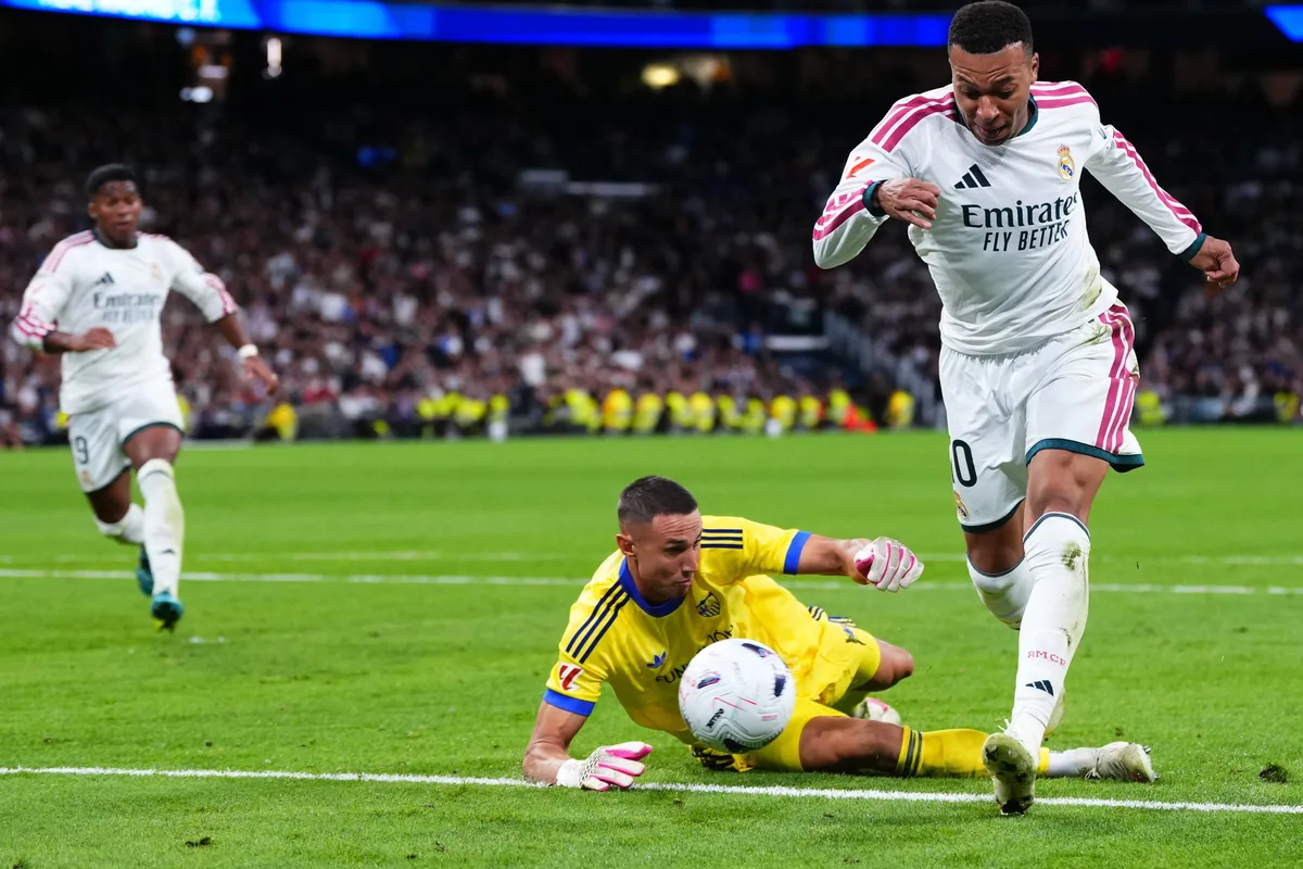 Real Madrid ganó con golazos de Mbappé, Güler y Diomande, mientras Sevilla se quejó del árbitro
