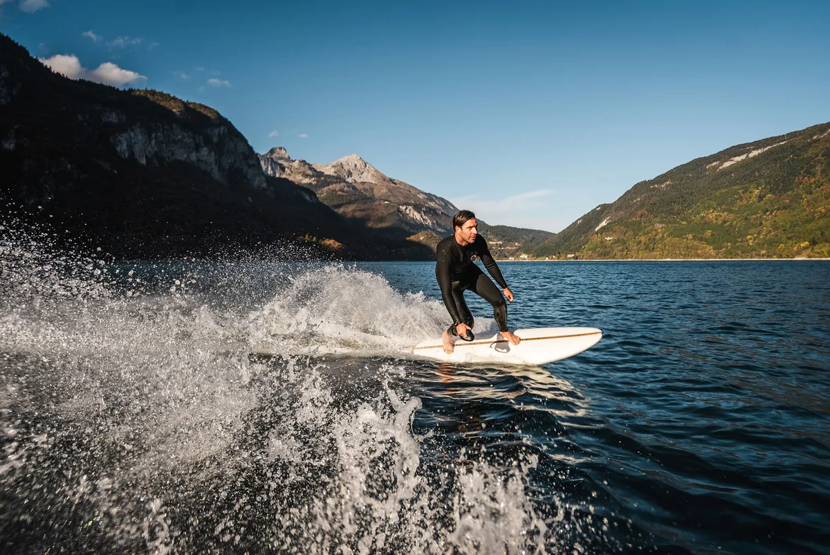 Lind Electric Surfboard