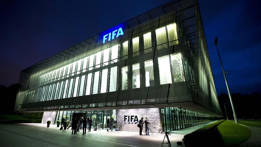 Uefa e Concacaf pedem à Fifa valor milionário para suas federações