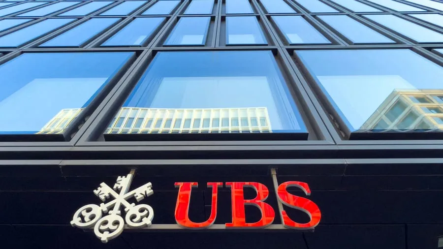 Schweiz: UBS kauft Anleihen im Wert von fast acht Milliarden Dollar zurück