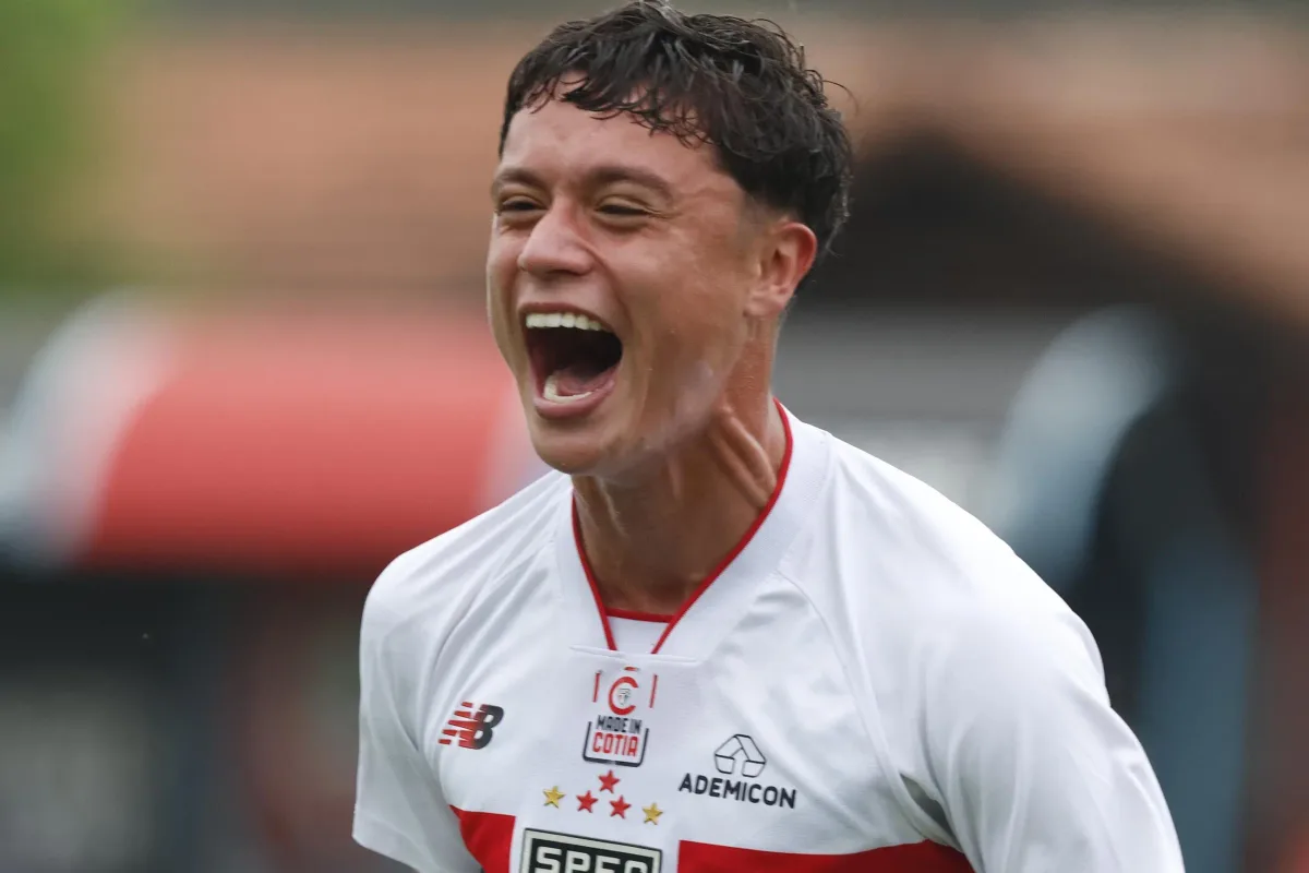 Filho de Miranda faz dois, e São Paulo atropela Bahia pelo Brasileiro sub-17