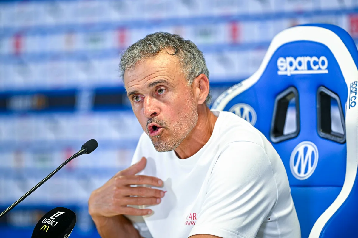 ‘Bela surpresa, gosto de tudo nele’: Luis Enrique aprova reforço mais caro do PSG no ano