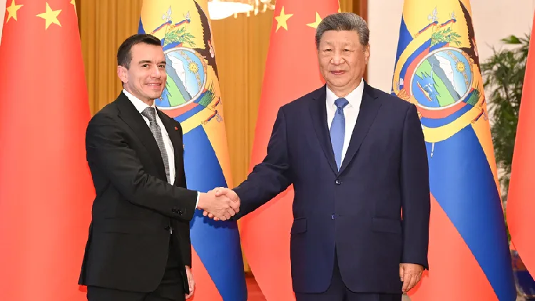 Xi urges China, Ecuador to enhance alignment of development strategies