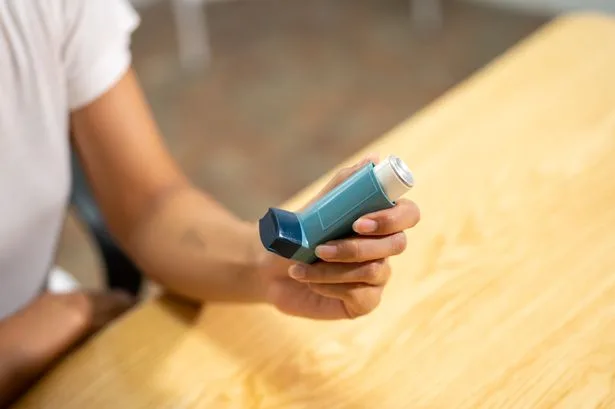 Pharmacist issues 'serious red flag' warning to anyone using a blue inhaler this winter