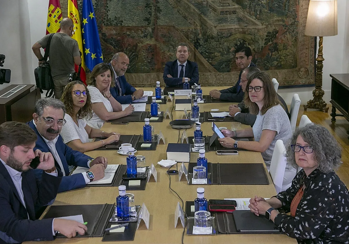 Page se encierra en la Encomienda de Mudela para definir la recta final de la legislatura y su futuro