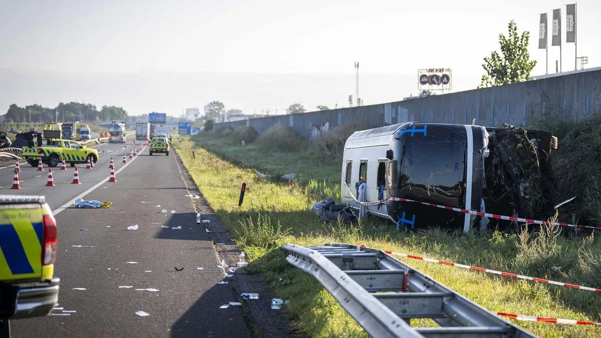 Niederlande: Schock bei Abi-Fahrt: Mehrere Verletzte nach Busunfall