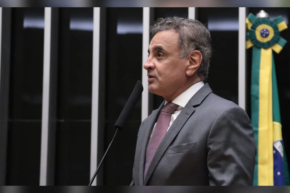 Aliados já contam com candidatura "tardia" de Aécio; que não confirma