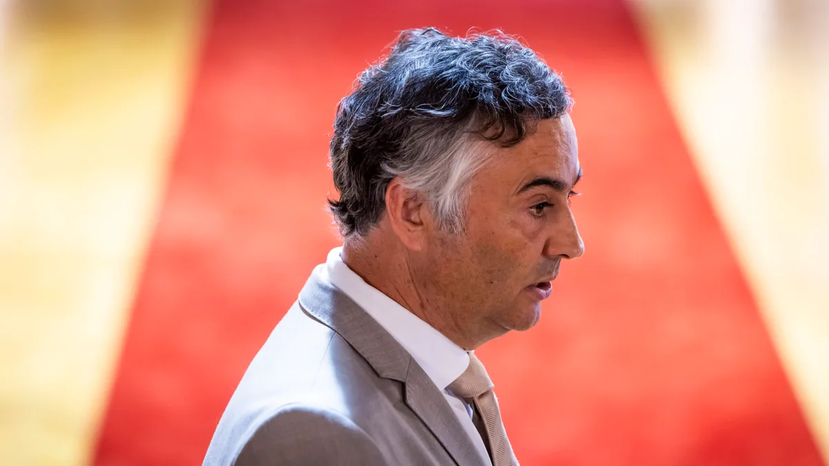 Exames colocam Fernando Alexandre na liderança da exposição televisiva