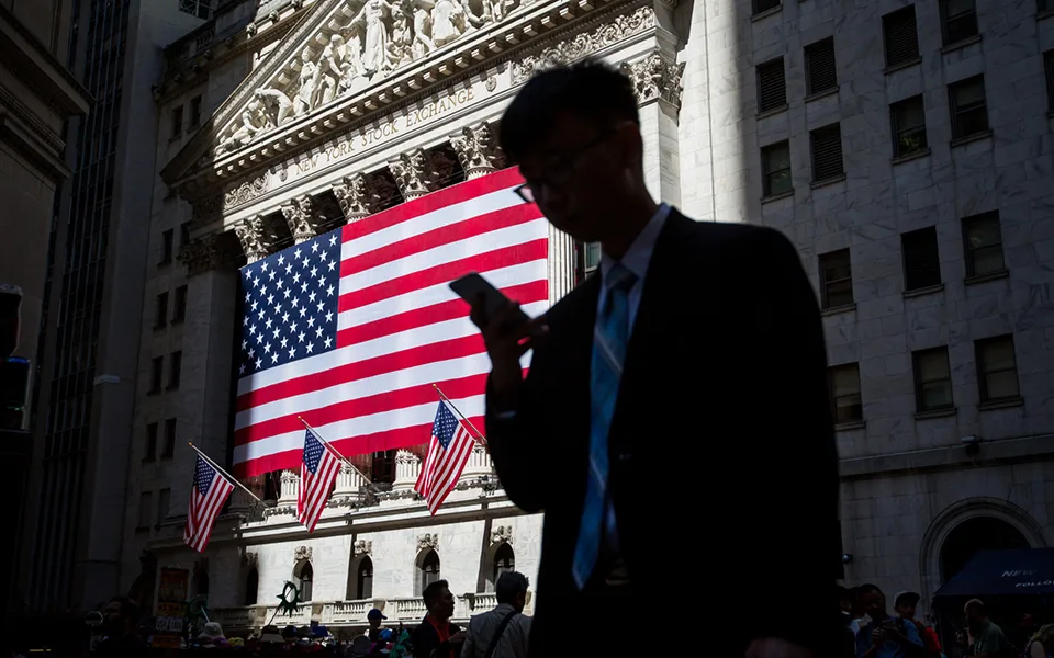 Wall Street abre sessão com tendência mista