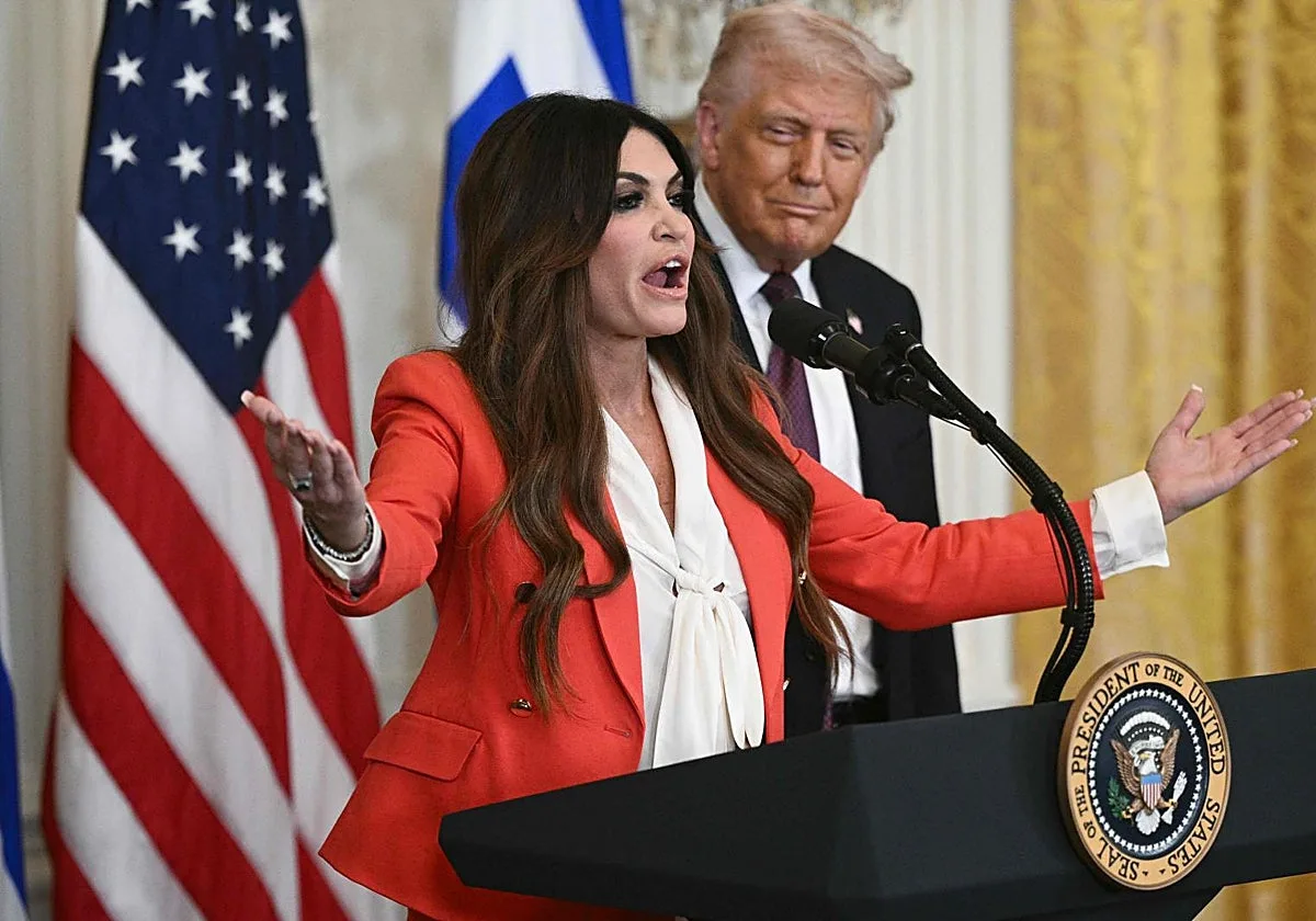 Entre acusaciones de corrupción, Trump fuerza la dimisión como embajadora en Grecia de la expareja de su hijo mayor