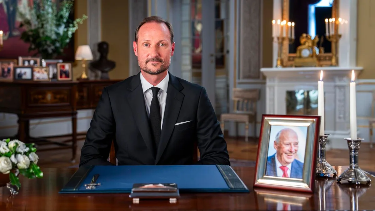 Haakon se dirige por primera vez a la nación como rey de Noruega en un emocionado discurso: "Ahora es mi turno"
