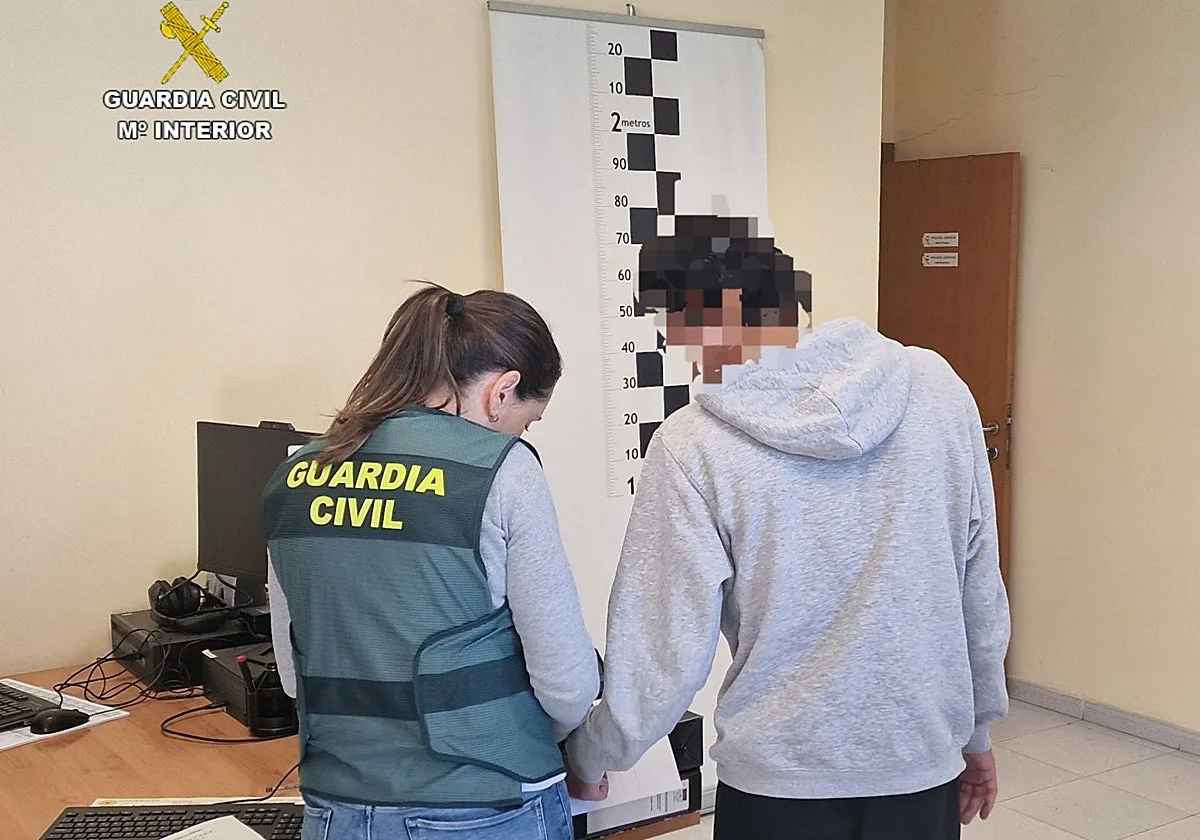 Apresado por robar dos bancos a punta de pistola en O Salnés