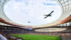 VÍDEO: exibição aérea antes de jogo de râguebi impressiona (e apavora alguns)