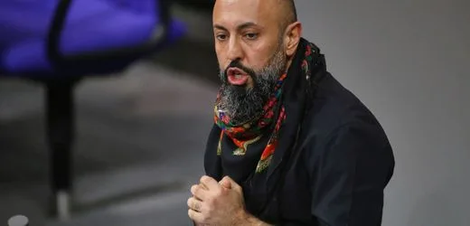Berlin: Remmo-Sohn veröffentlicht angebliche Chats mit Linke-Abgeordnetem Ferat Koçak