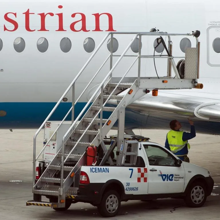 Bulgarien - Nach Bombendrohung Notlandung einer Linienmaschine von Tel Aviv nach Wien in Sofia