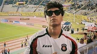 Santi Pérez Vivas, influencer venezolano, responde en público por episodio tenso en el clásico de la Liga FUTVE