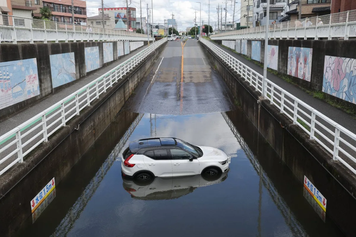 Chiba downpour death toll rises to 9 with nearly 500 evacuated