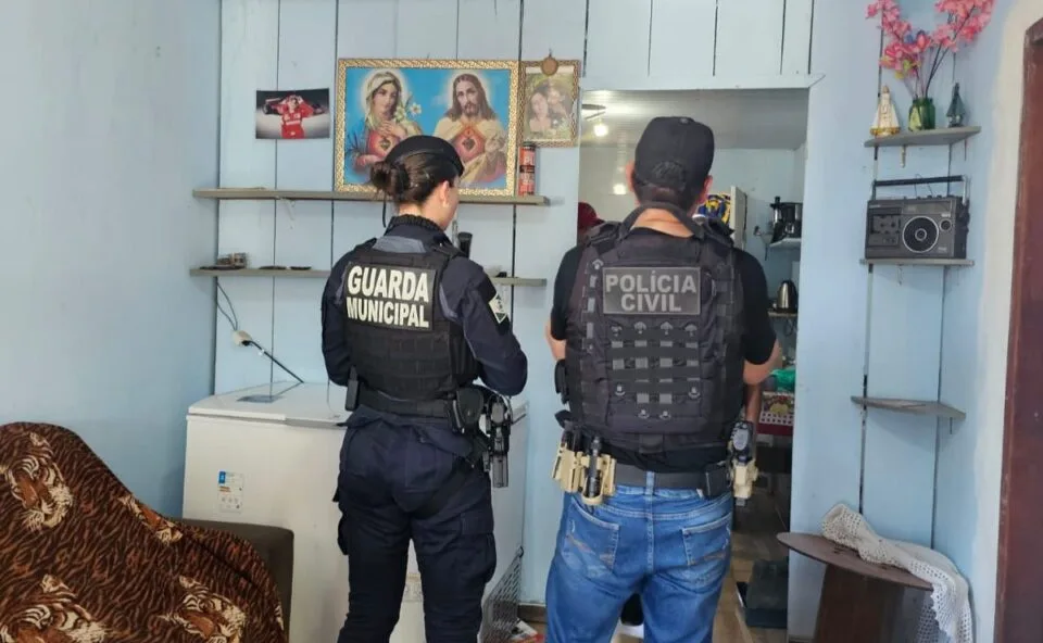 Suspeitos de tentativa de homicídio e homicídio são presos durante operação da PCPR e Guarda Municipal em Guaratuba