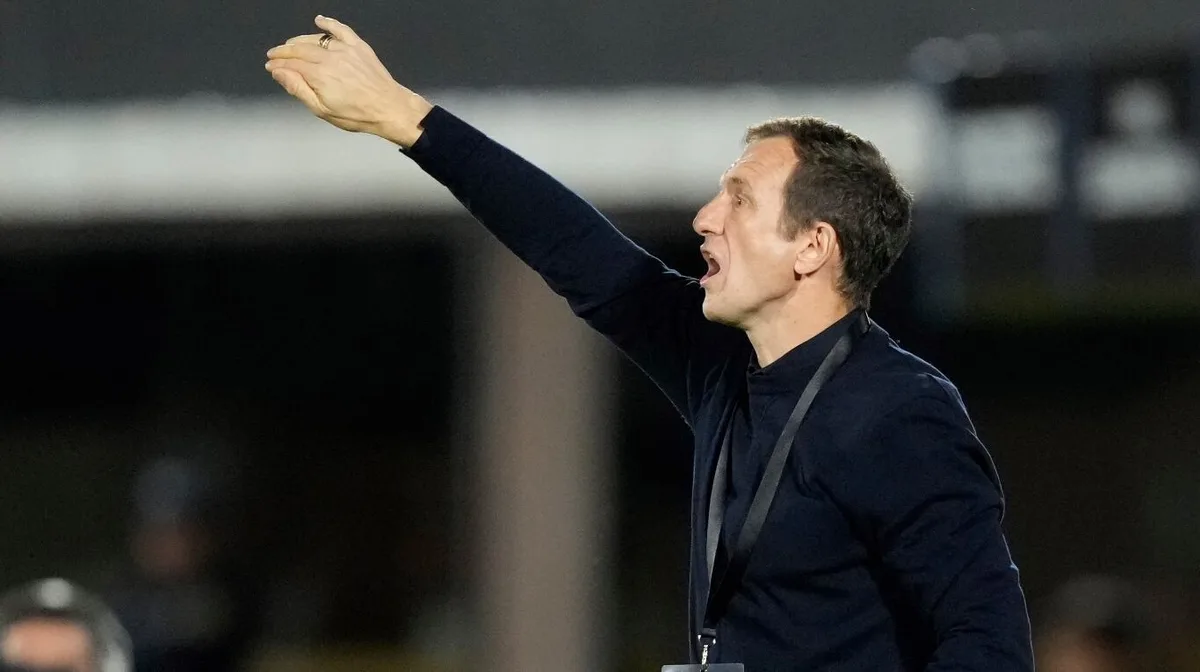 Con varias bajas, Arruabarrena presentó la lista de convocados de Boca para el clásico ante Racing