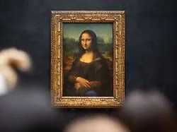 Festnahme im Louvre: Zwei Deutsche hängen eigene Kunst neben Mona Lisa auf