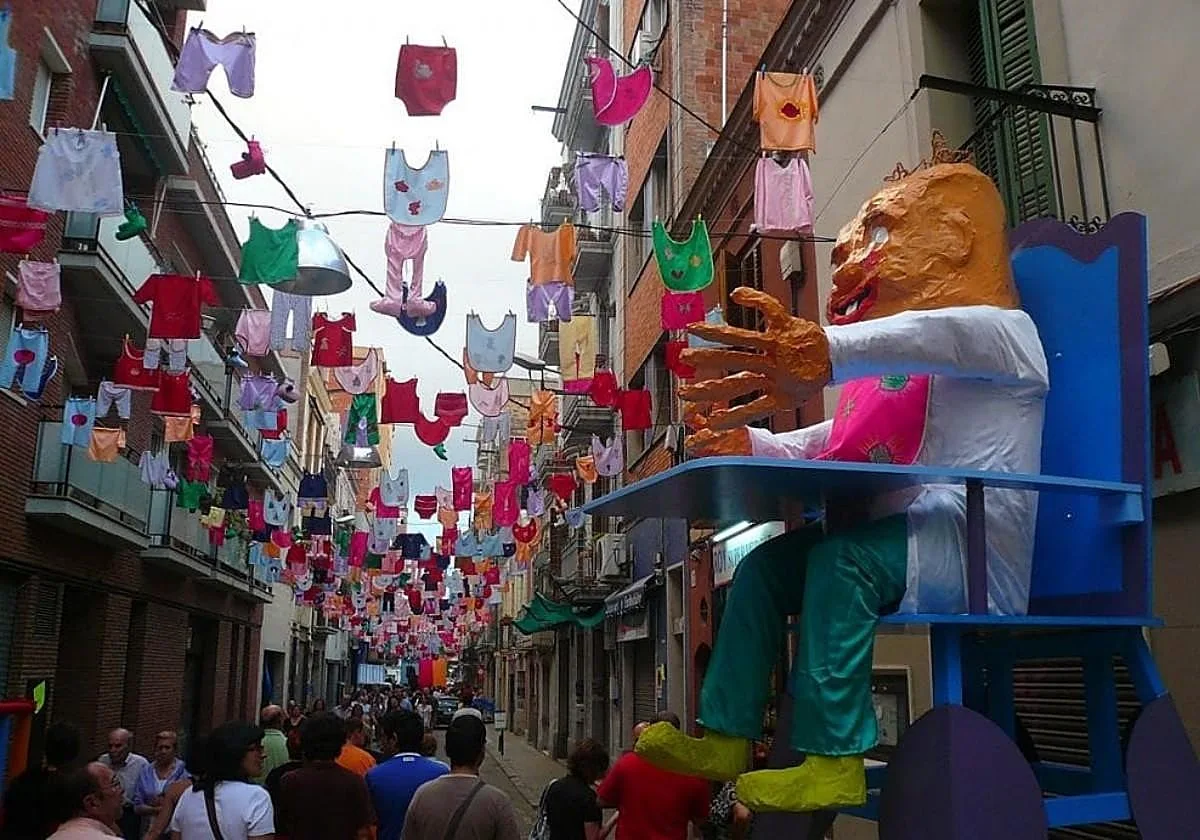 Cortes de tráfico en Barcelona por las fiestas del barrio de Sants 2026: calles afectadas y cómo llegar