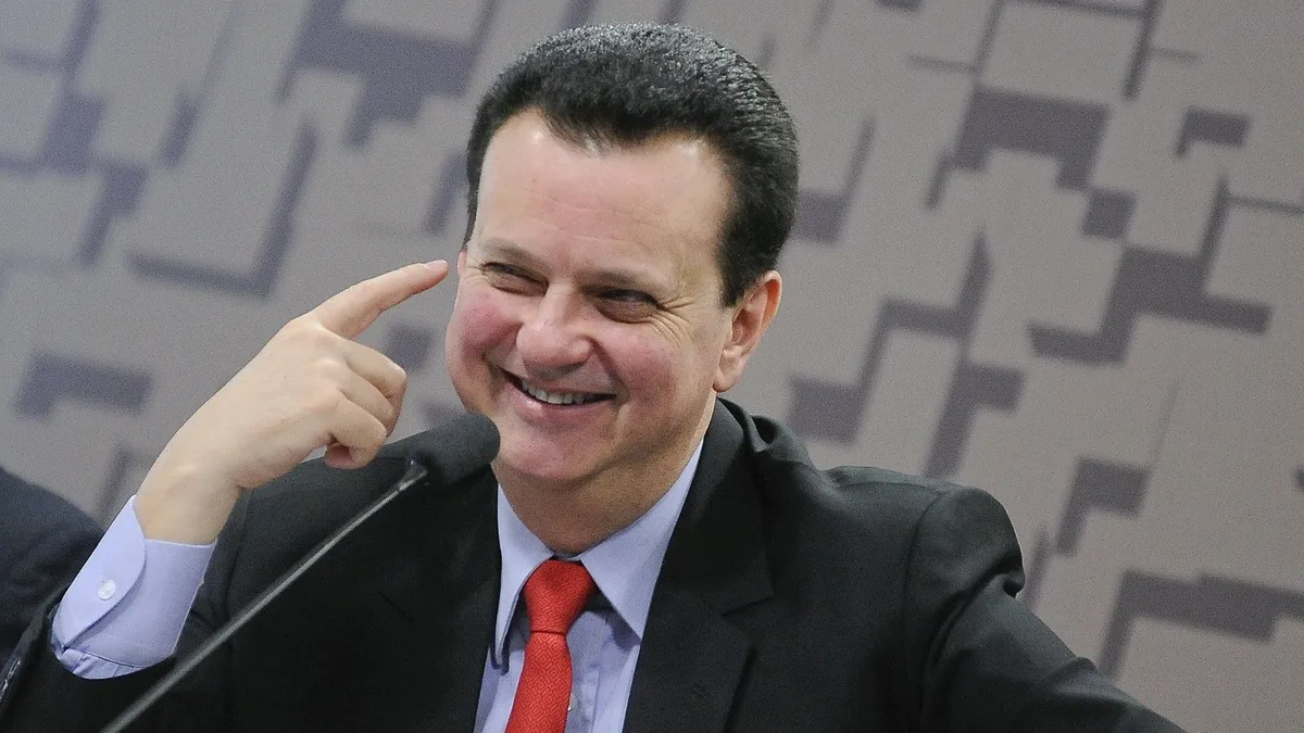 A resposta furiosa da campanha de Flávio Bolsonaro a Kassab sobre “chance zero” do senador