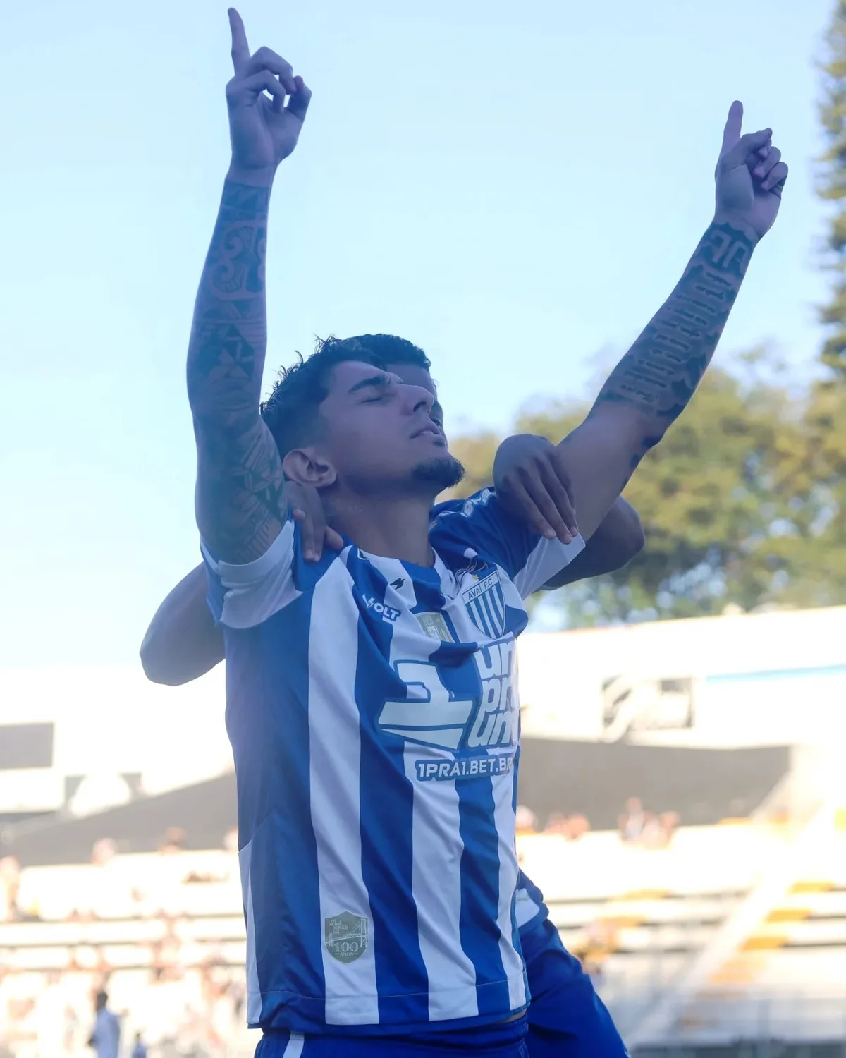 Jean Lucas explica gol "sem querer" contra a Ponte Preta e comenta artilharia no Avaí