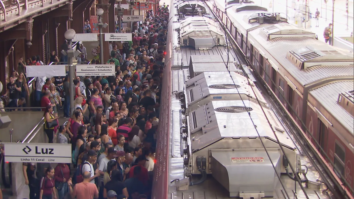 Falhas afetam circulação das linhas 12-Safira da CPTM e 7-Rubi da Tic Trens nesta terça; Paese foi acionado