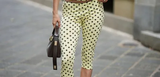 Caprihose: Warum die Dreiviertelhose mehr ist als ein Modetrend