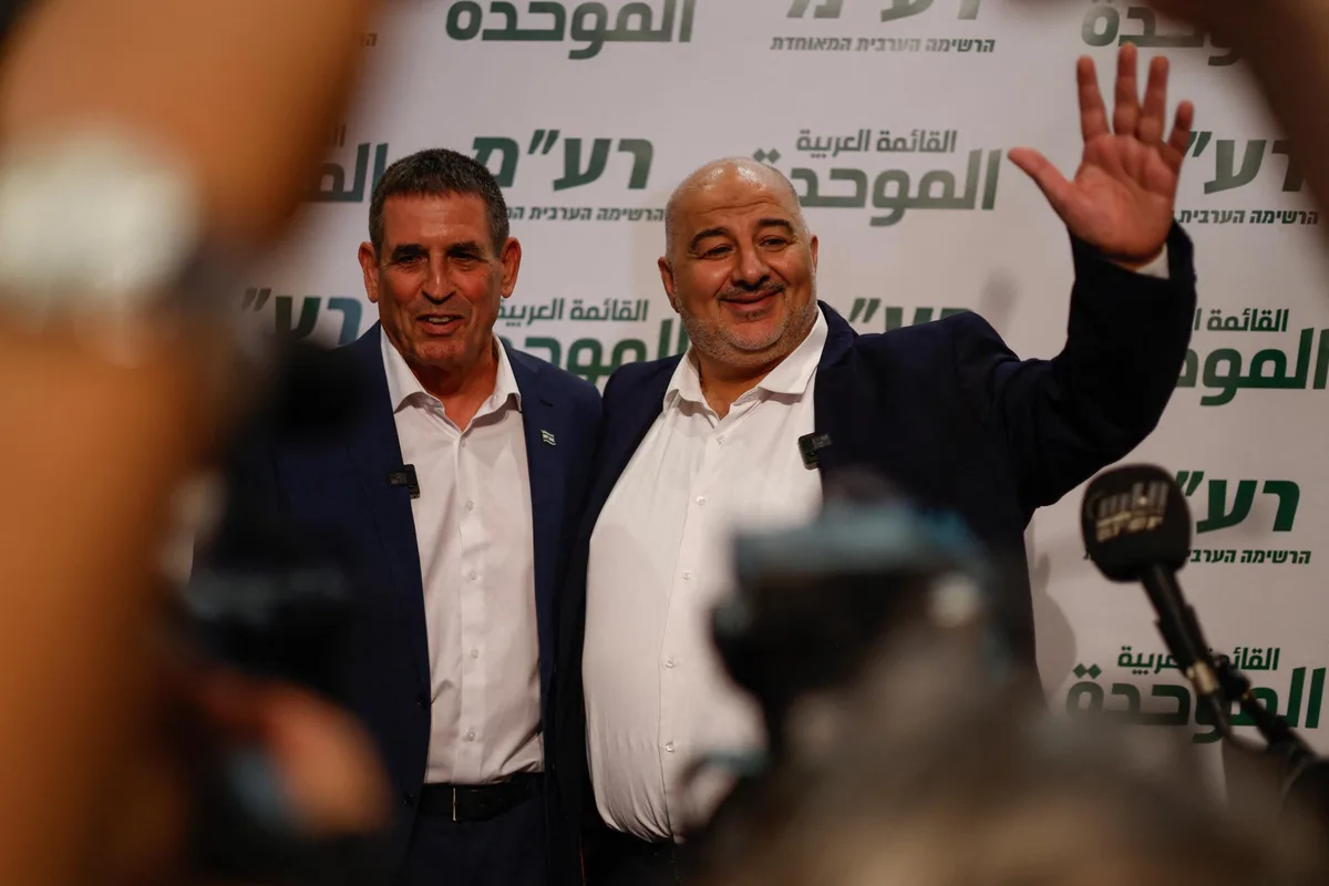 Elections en Israël : le parti arabe Raam accueille un superflic juif sur sa liste, une note d’espoir pour une coalition ?