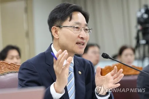 임광현 "李대통령 아파트 거래, 과세 대상 아냐"
