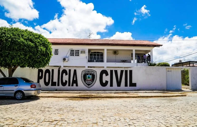 Cinco pessoas são presas suspeitas de integrar grupo ligado a homicídios no Sertão da Paraíba