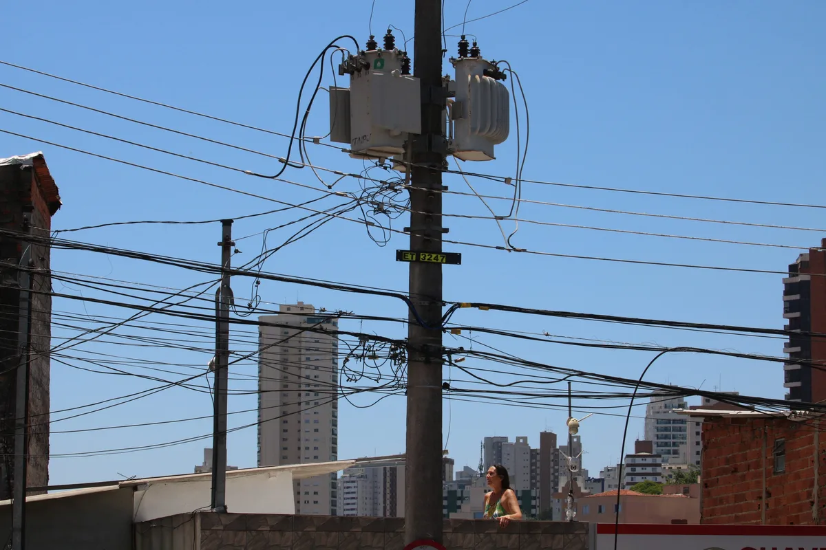 TCU oficializa prorrogação de concessões de 6 distribuidoras de energia