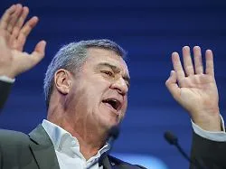 Kluger Auftritt bei JU: Söder feuert konsequent an der SPD vorbei