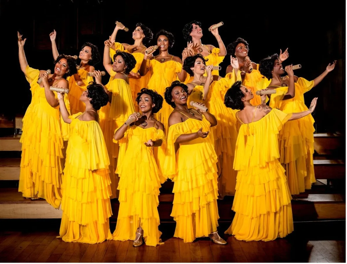 Curitiba recebe “Marrom, o Musical”; peça narra carreira de Alcione