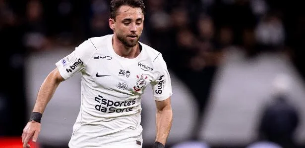 Diniz dá chance a lateral esquecido no Corinthians após resposta em treinos