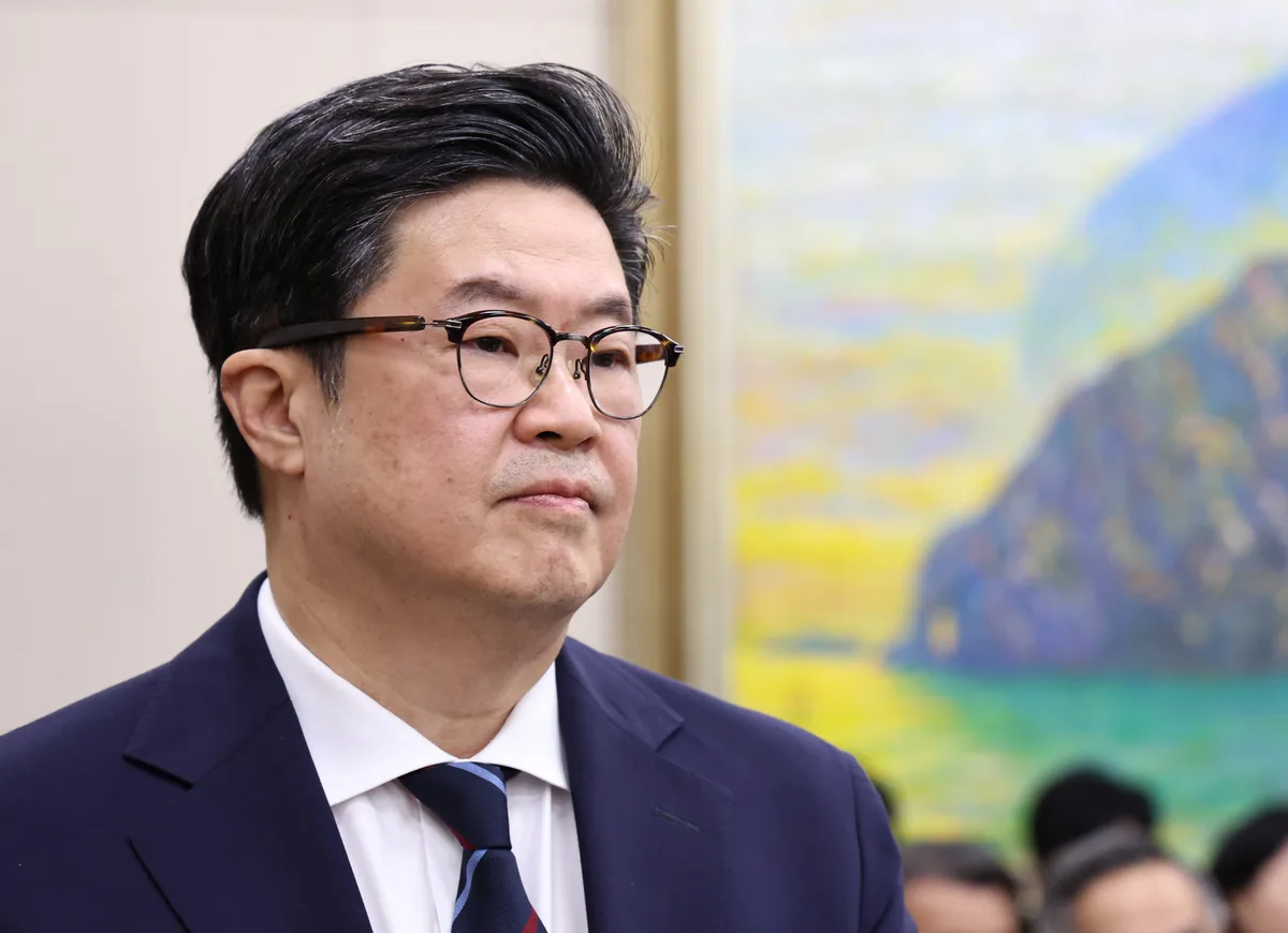 [단독] “사모투자 리더이자 자선가”… 김병주 MBK 회장, 개인 홈페이지 개설